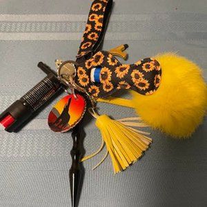 Personal Self Defense Decor Keychain Wrist Holder Yellow Sunflowers
